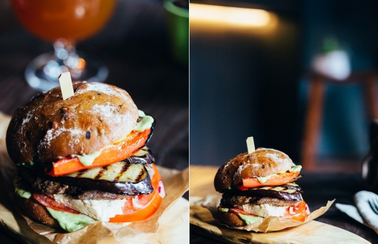 Трансляции хоккейных матчей и «пенный» безлимит в BOURBON BAR