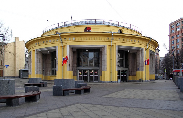 Какие станции метро закрыты по утрам
