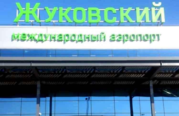 Открывшийся сегодня аэропорт Жуковский можно принять за филиал «Сбербанка»