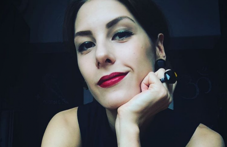Ирина Горбачева: «Те, кто в Москве, чуть-чуть в халате»