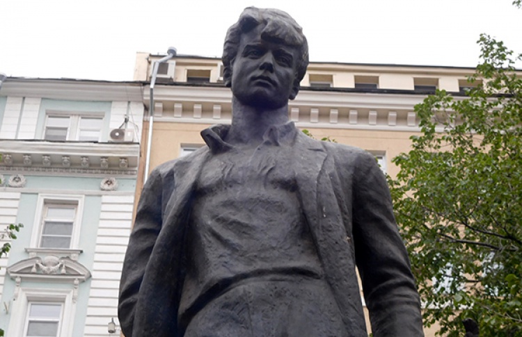 В День города москвичей ждут советские фильмы и «говорящие» памятники
