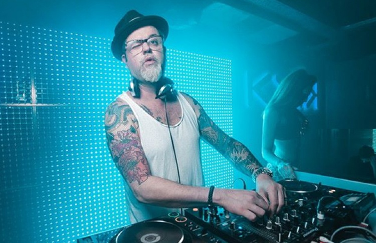 FRIDAY WITH NUZHDIN / SERGEY SANCHEZ / K.I.M