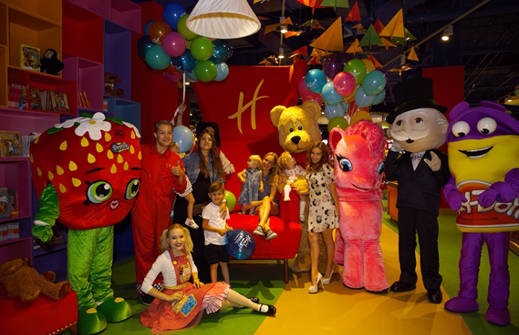 В ТЦ «Метрополис» открылся новый Hamleys