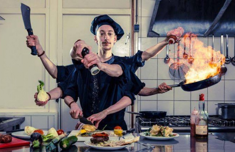 Сами с усами: как московские шефы научились все делать сами