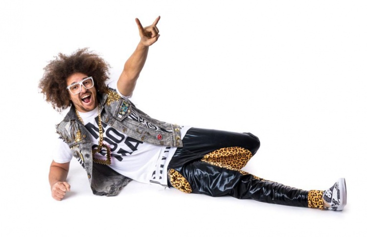 He`s sexy and he knows it! Самый безбашенный тусовщик Redfoo возвращается в Россию