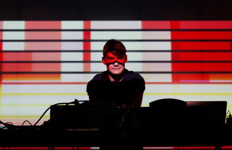 Data: Byetone, Rhadoo, Low Jack и др.