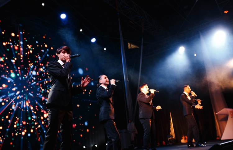 Рождественский концерт A cappella band PLUSFIVE
