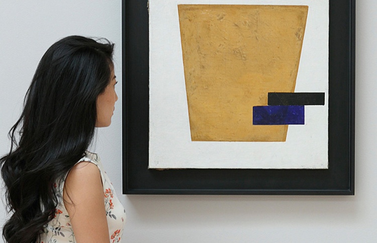 Картина Малевича стала самой дорогой работой на аукционе Sotheby's
