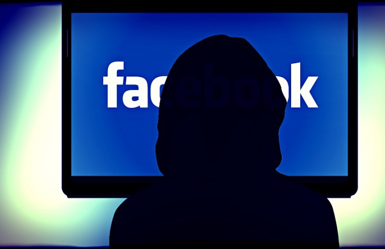 Нейросеть научили определять алкоголизм у пользователей Facebook