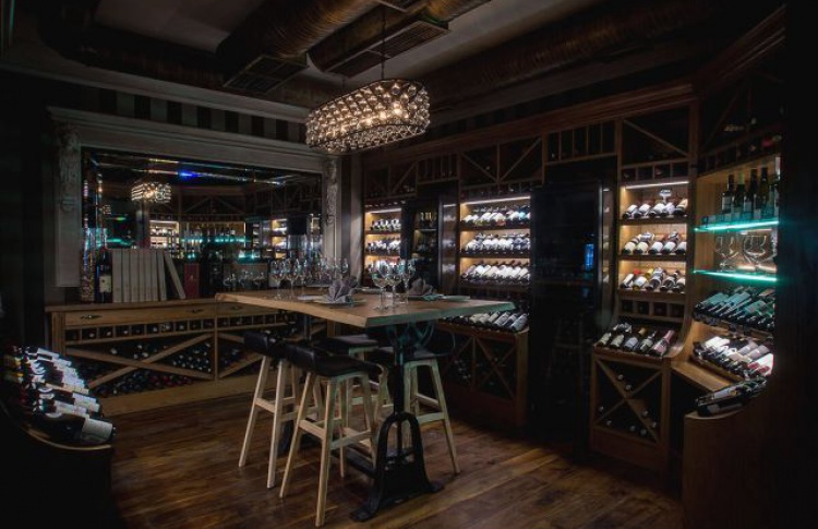 Ресторан «Ти-Бон Wine» на Петровке объявил о закрытии и распродаже вина