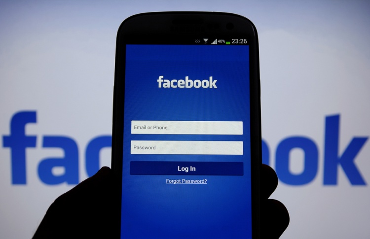 Глава Роскомнадзора допустил блокировку Facebook в 2018 году