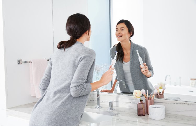 Роскошь золота в обновленной коллекции Oral-B GENIUS: встречайте Oral-B GENIUS Rose Gold