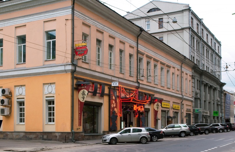 Власти Москвы выставили на продажу дом графа Шувалова