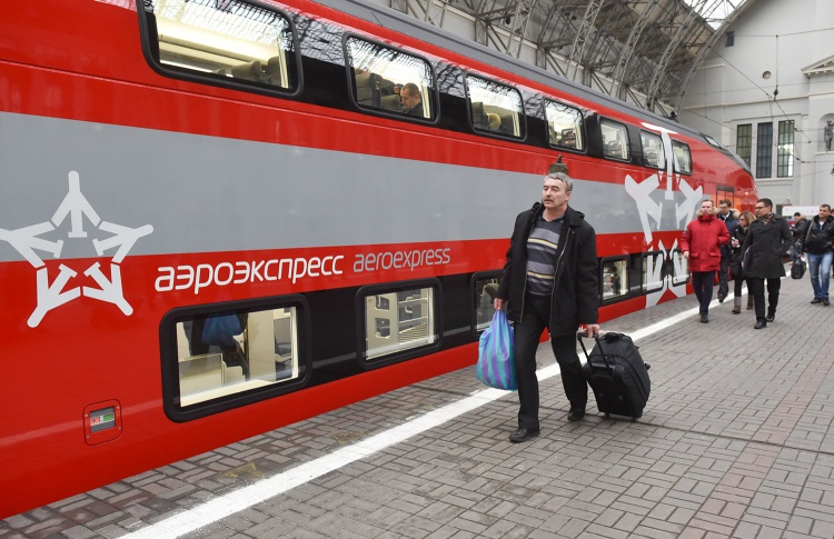 До Внуково и Домодедово будут ездить двухэтажные «Аэроэкспрессы»