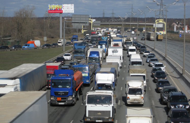 Пробки в центре Москвы достигли максимума за пять лет