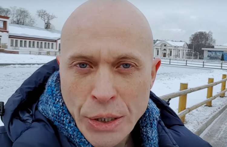 Российские знаменитости при поддержке m_mobile от «М.Видео» сняли рэп-клип про 2017 год