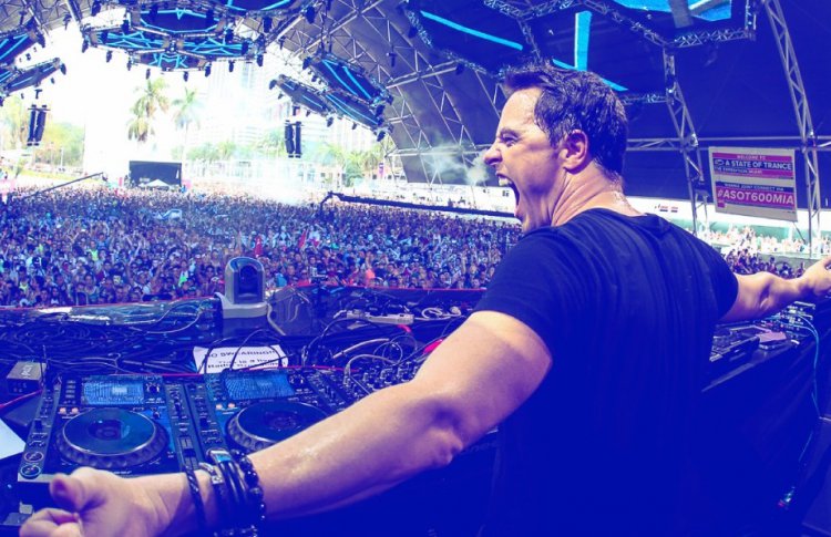 WOW CLUB MOSCOW