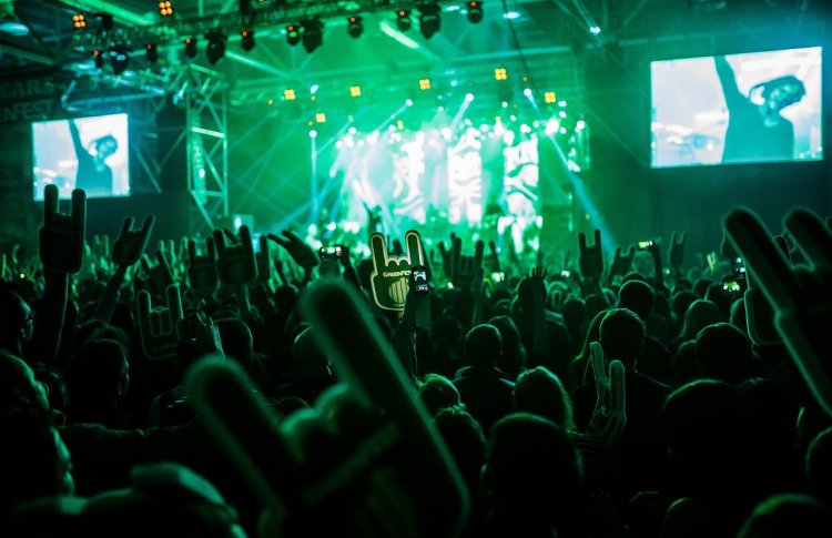 Diplo, MØ и Иван Дорн споют вместе в рамках проекта TBRG OPEN