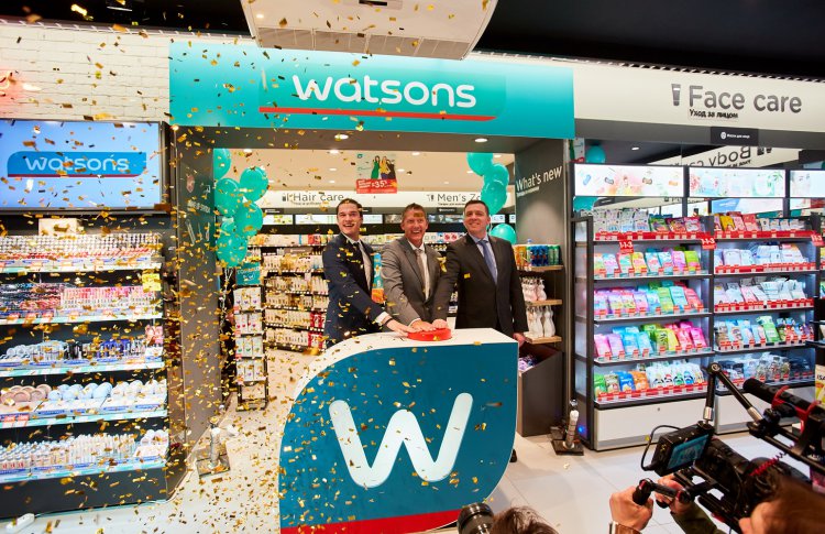 В Петербурге открылся первый магазин Watsons в России