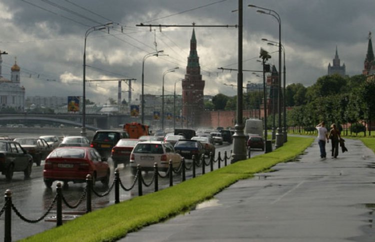 Дожди и холод ждут Москву на выходных