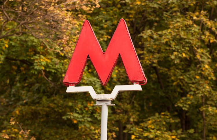 В Москве заменят буквы «М» на всех станциях метро