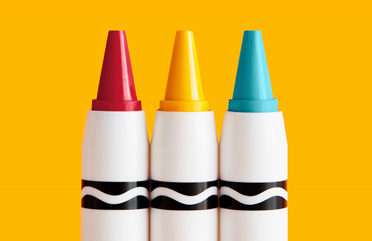 Надо брать: Цветные карандаши Crayola для макияжа