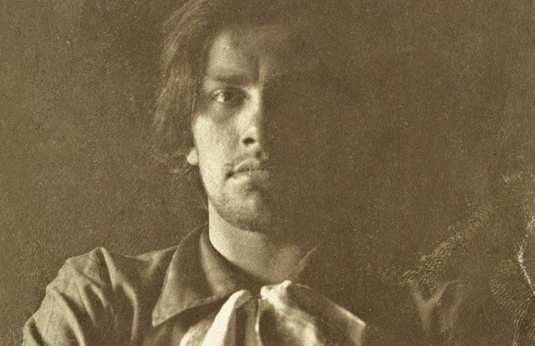 Не только поэт: Маяковский — художник, копирайтер, драматург и лектор