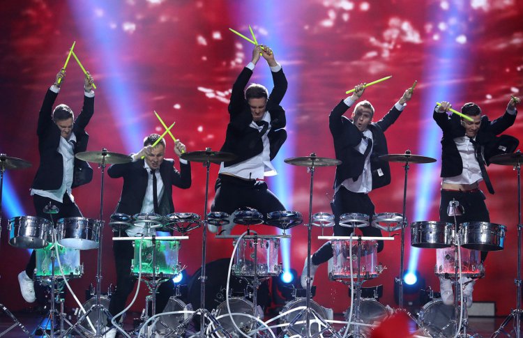 Шоу MIRRORS Vasiliev Groove