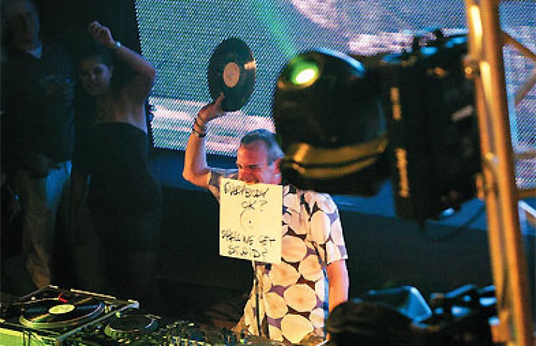 Fatboy Slim + Groove Armada + Leeroy Thornhill