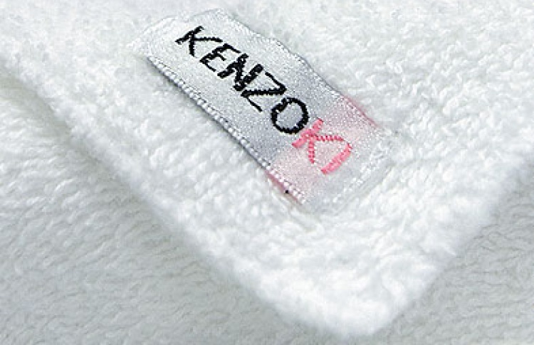 Belle de Jour в кабине Kenzo