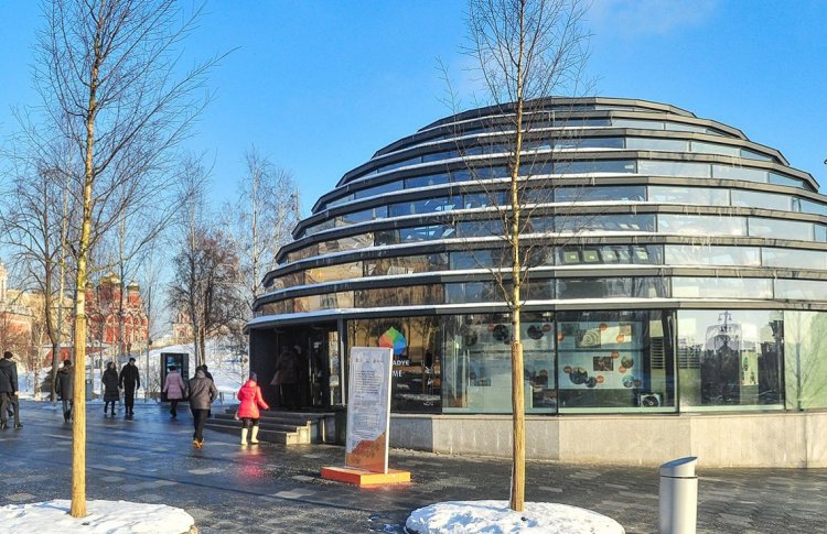 В Зарядье покажут Москву глазами иностранцев