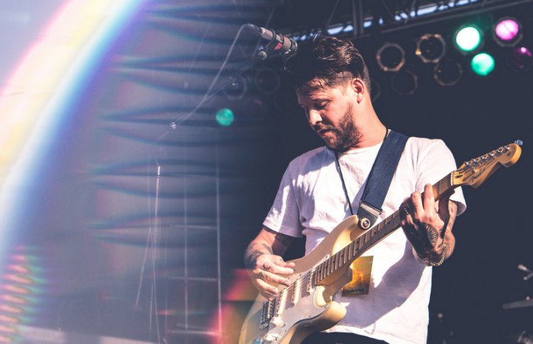 «Wavves»