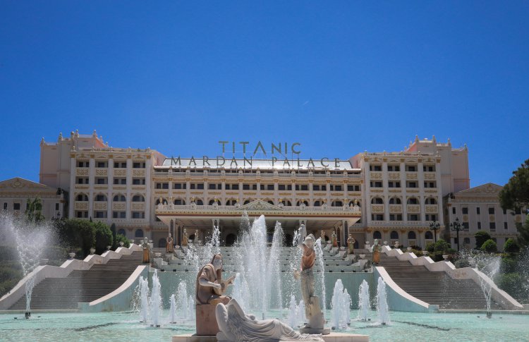 12 причин посетить Titanic Mardan Palace (на самом деле больше)