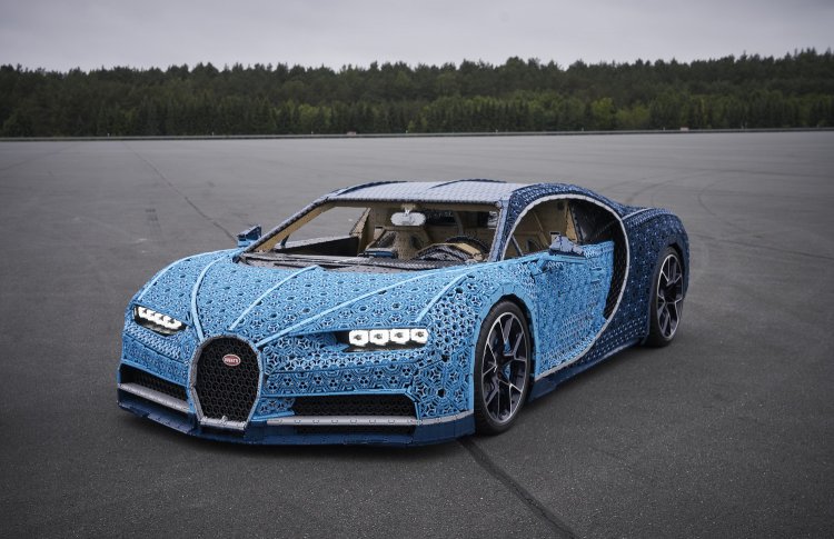 LEGO поставит в Парке Горького Bugatti Chiron из миллиона деталек