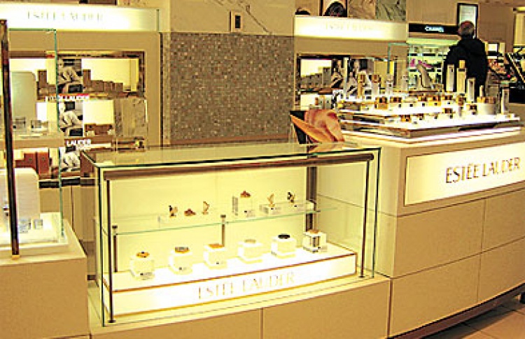 Корнер Estee Lauder в ЦУМе