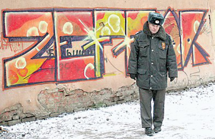 Как москвичи относятся к милиционерам