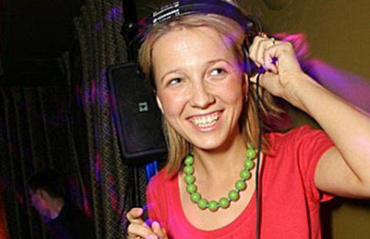 "Техно-атмосфера": DJ Хельга и друзья