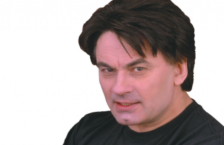 Александр Серов