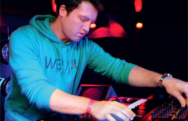 Soul Color: DJs Richard Earnshaw (Великобритания), Дима Синатра, Артем Soulmate, Коля Smart, No Frost