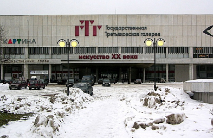 ЦДХ: чьё же дело правое?