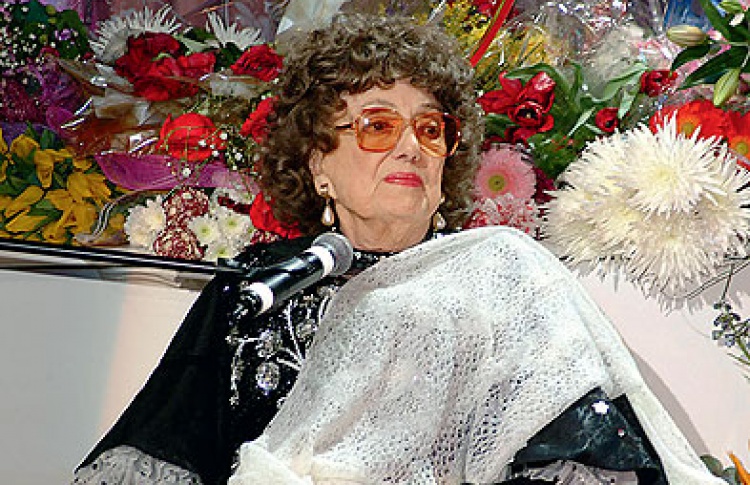 Алла Баянова