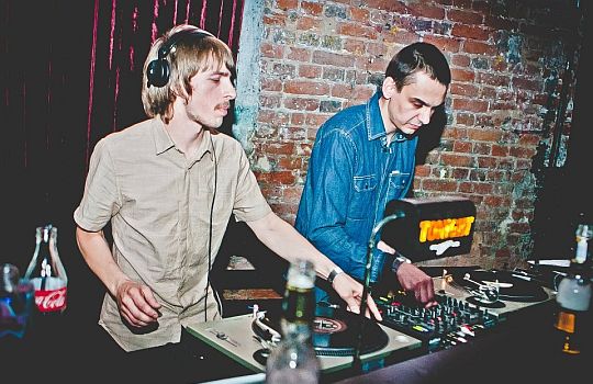 Easy changes. Dirty flats. дуэта easy changes. афиша геометрия. Easy changes биография.