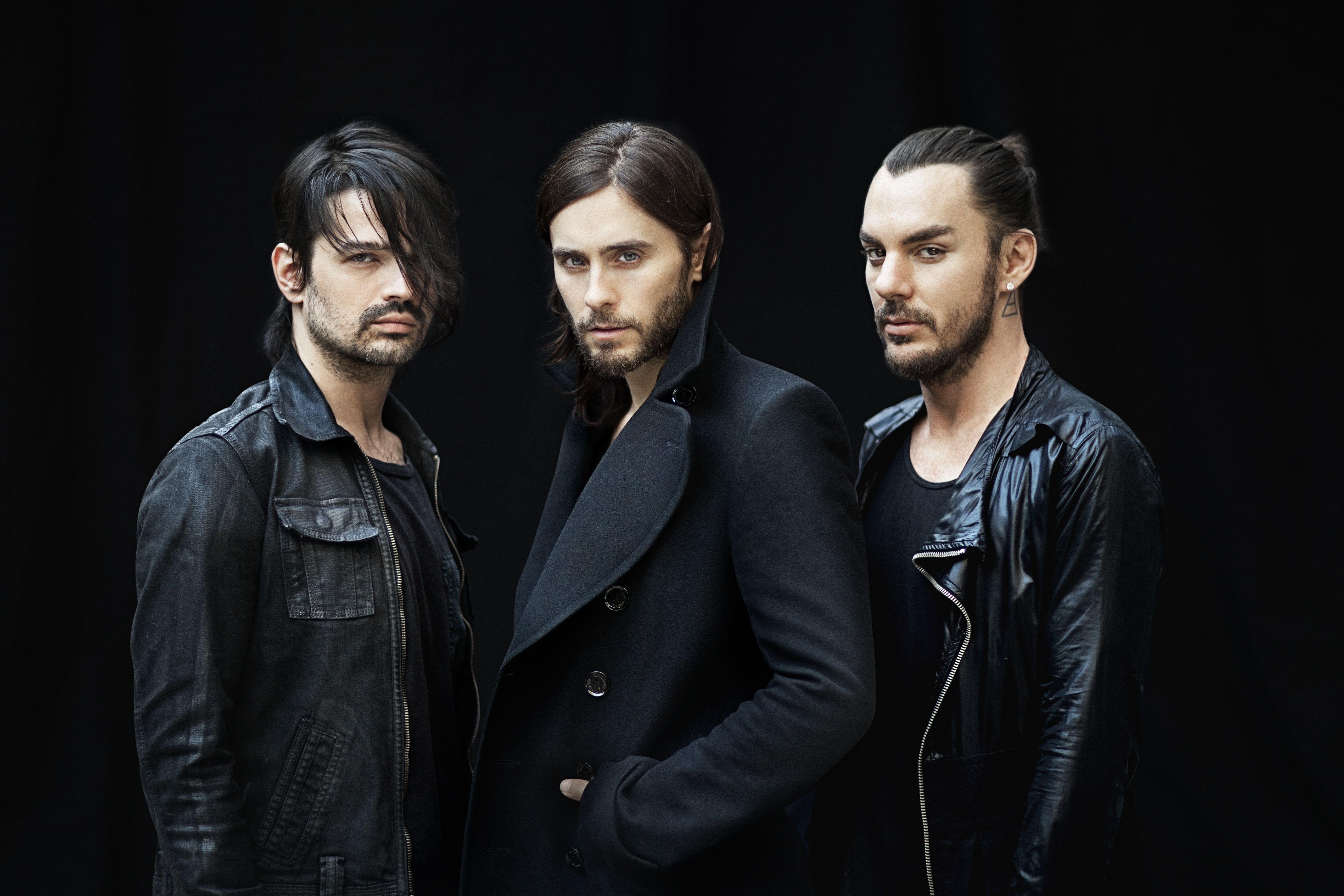 Thirty seconds to mars казахстан. Джаред лето группа 30 seconds to Mars. 30 Секунд до Марса группа. Джаред лето 30 секунд до Марса. 30 Seconds to Mars лето, Шеннон.