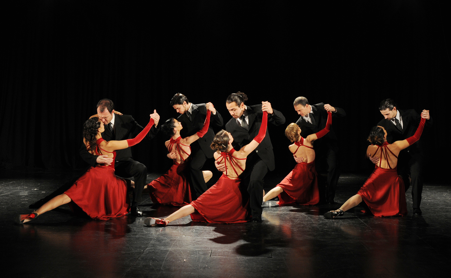 Испанский народный танец 6. Танго ансамбли. Аргентинское танго. Испанский народный танец. Аргентинские народные танцы.