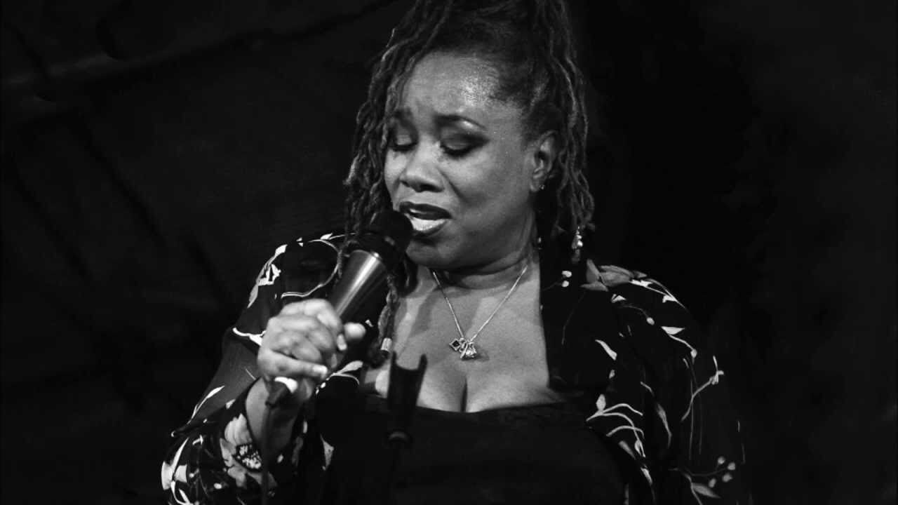 Американская джазовая певица негритянского происхождения