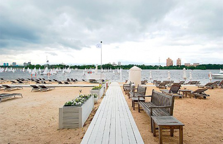 Beach club москва. Пляж Химкинское водохранилище Beach Club. Бич клаб Москвы Речной. Пляж Beach Club Москва 2022. Сансет Бич клаб Москва.