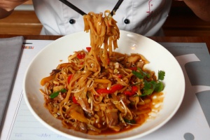 5 вариантов WOK и 9 сервисов по доставке лапши