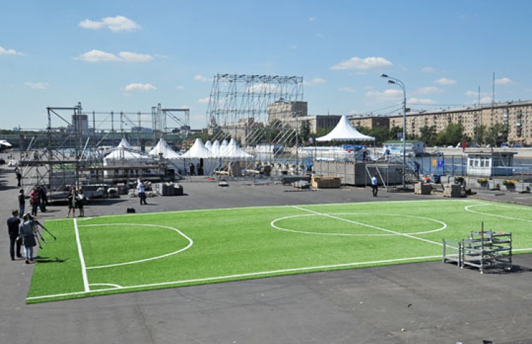 Парк Горького открывает для болельщиков Fan Park