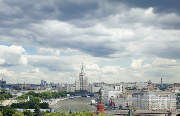 Москва стоит на холмах. Москва город на семи холмах. Москва город холмов. Семь холмов Москвы. Троицкий холм в Москве.