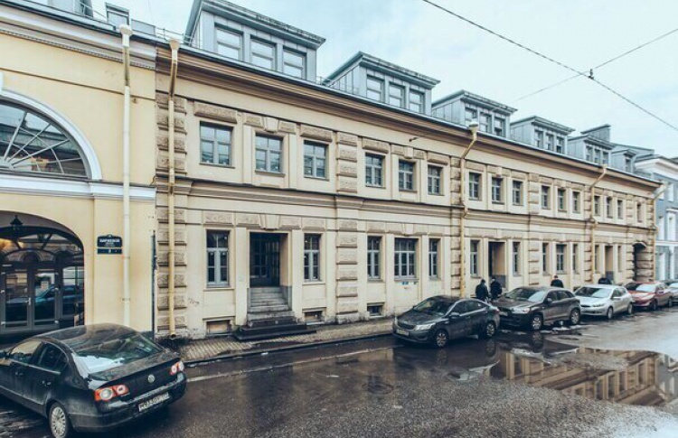 На Васильевском острове открылся бар «Биржа»